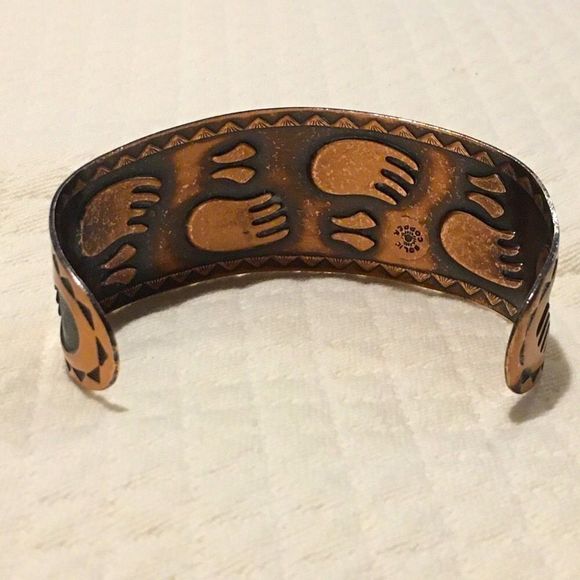 BELL TRADING COMPANY Southwestern Solid Copper Paw Print Cuff Bracelet - Picture 2 of 8